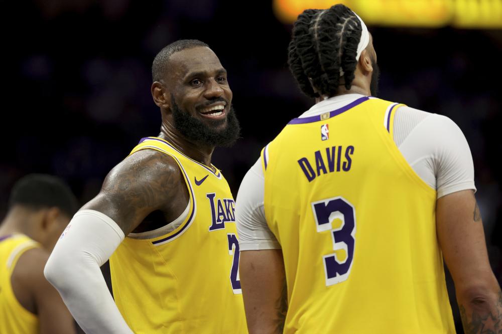 他们不仅带 他们不仅带