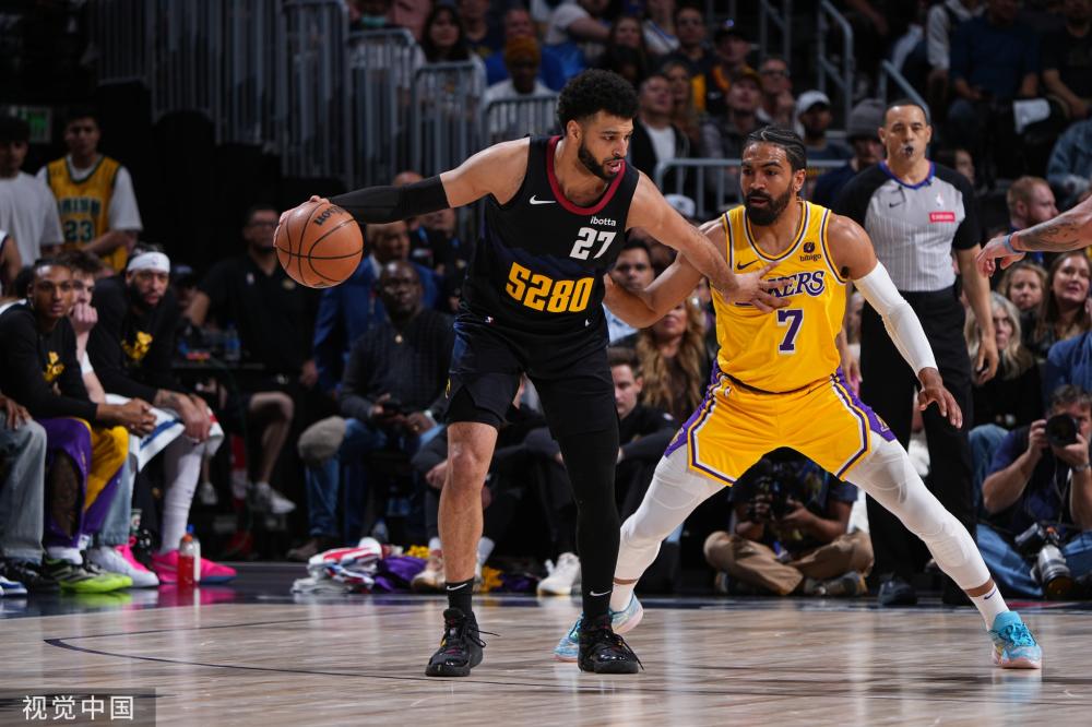 占据更大的 占据更大的