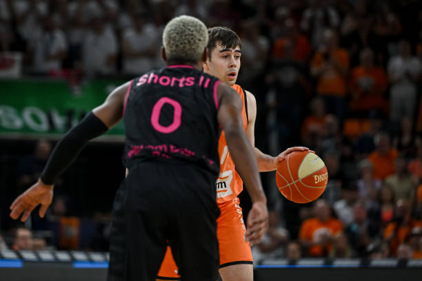 而对于申花 而对于申花