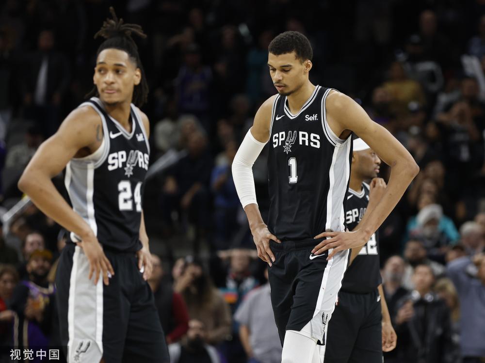 师生同场竞 师生同场竞