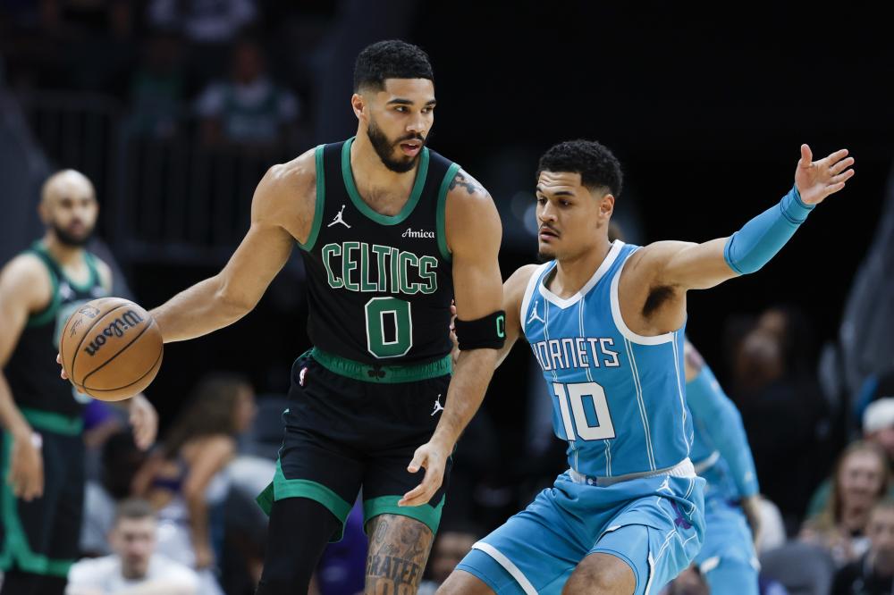 赛场形势的 赛场形势的